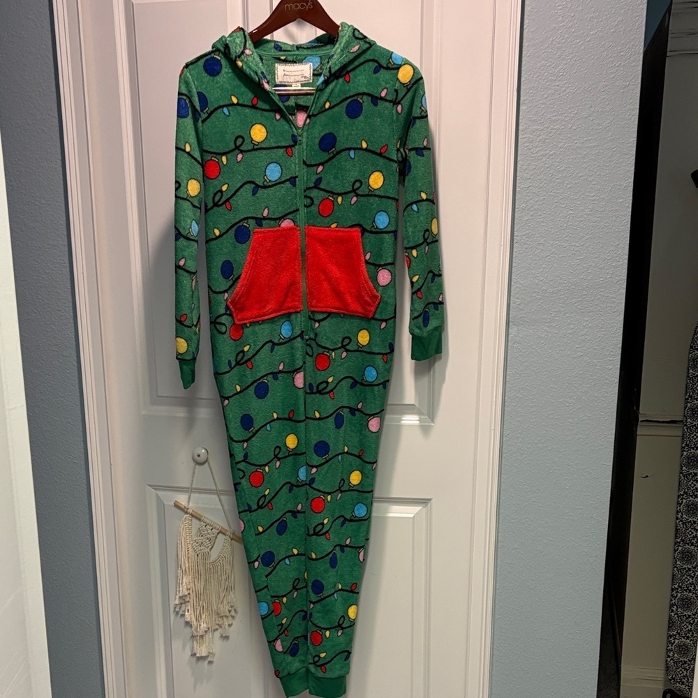 Festive Green Hooded Pajama Set with Colorful Lights
